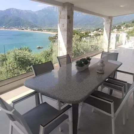 Niti * Chrysi Ammoudia